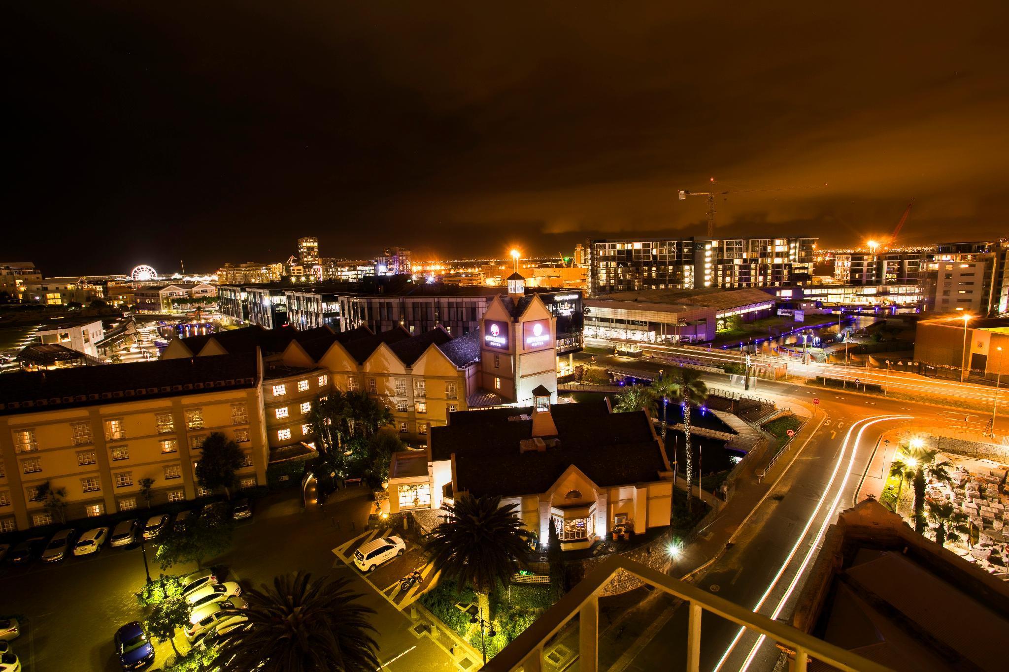 Onomo Waterfront Hotel 3*