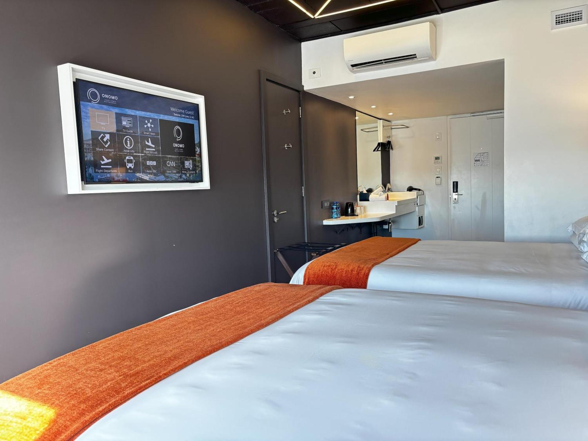 Onomo Waterfront 3*